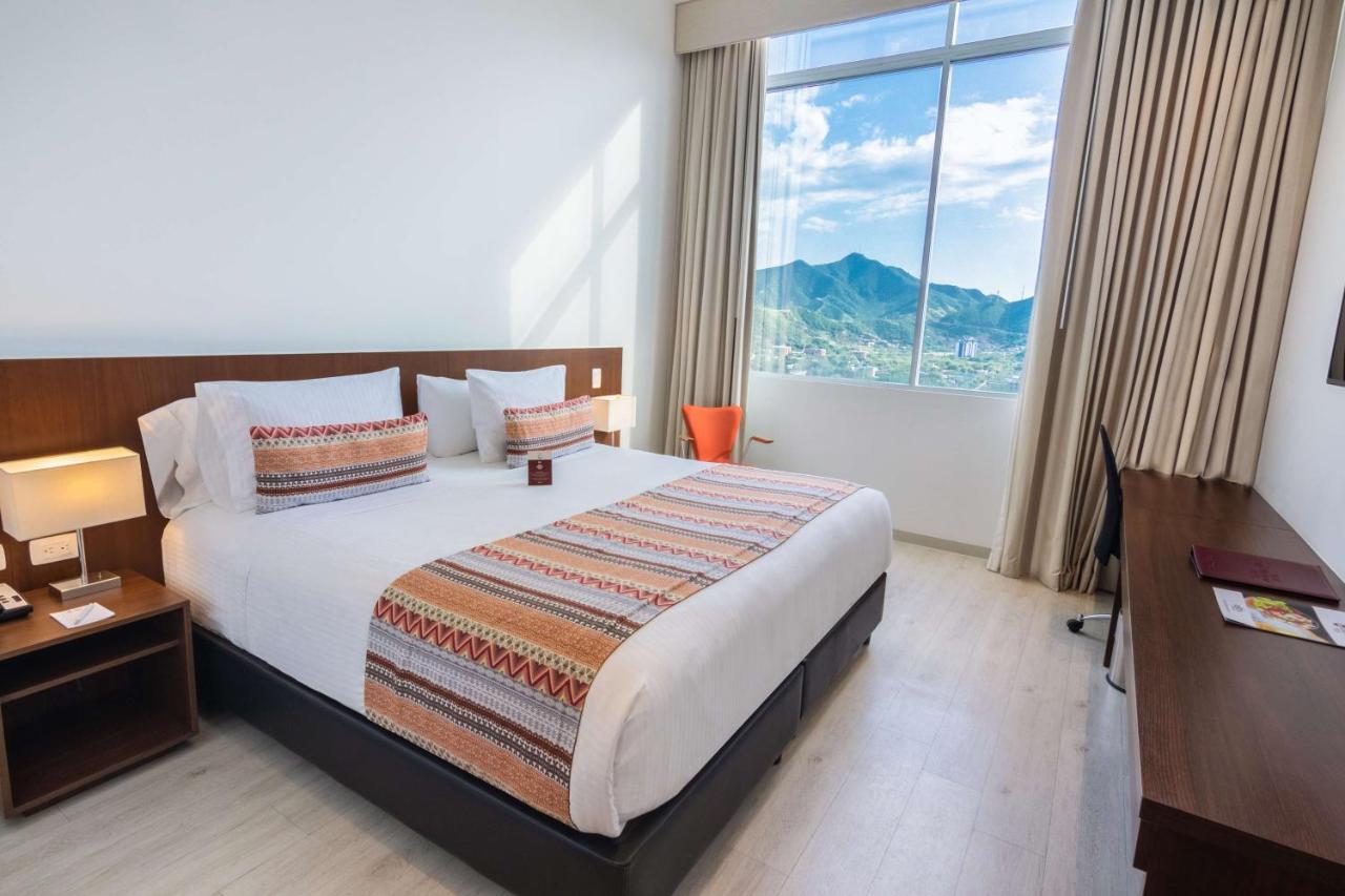 Best Western Plus Santa Marta Hotel Екстериор снимка